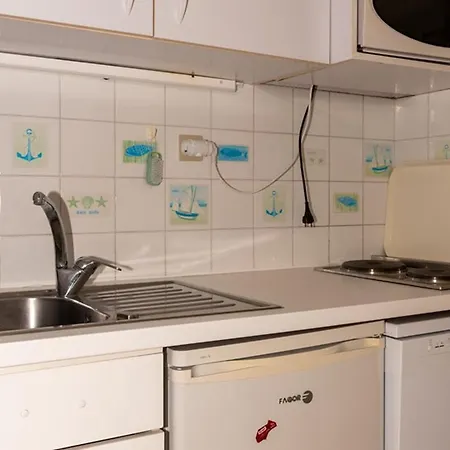 4 Pers Au Lavandou, Animaux Acceptes, Parking - Fr-1-803-63 Daire Le Lavandou