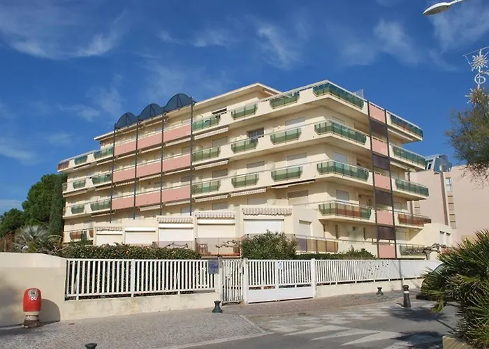 4 Pers Au Lavandou, Animaux Acceptes, Parking - Fr-1-803-63 Lägenhet *